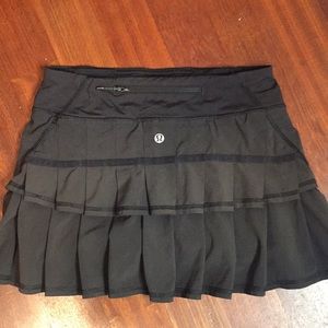 Lululemon Set The Pace Skirt